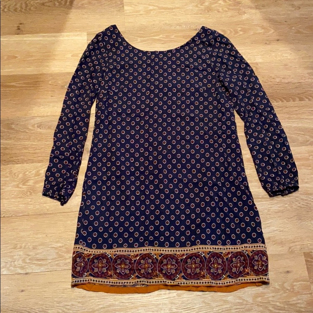 Long sleeved patterned dress
